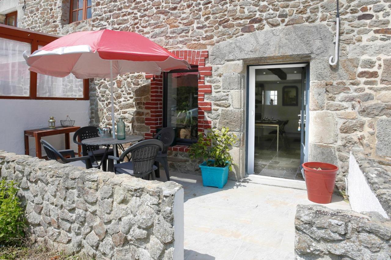 La Quinardais - Charmante Maison Avec Terrasse Saint-Samson-sur-Rance Buitenkant foto